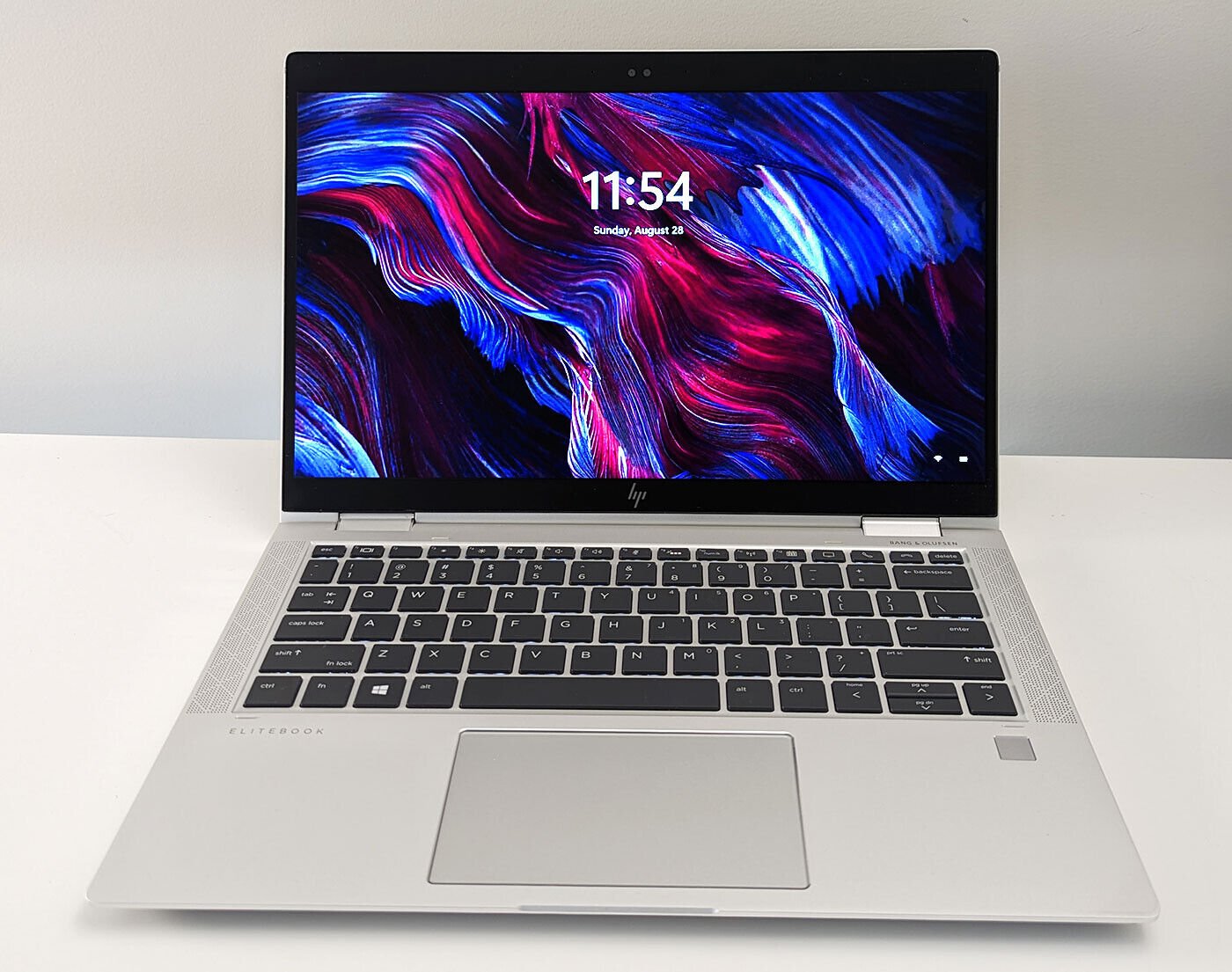HP EliteBook 1030 G3 x360 8th Gen Intel Core i7-8650U @1.9GHz 16GB RAM 256GB SSD 13.3" FHD TouchScreen Display Intel Turbo Boost Technology FHD Webcam Bluetooth WiFi Backlit Keyboard Thunderbolt Intel UHD Graphics 620